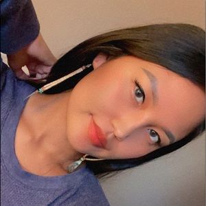 Meet your Posher, Melaina